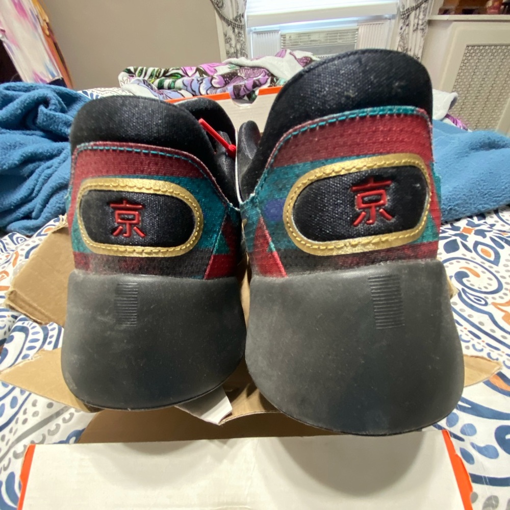 Nike Hyperdunk Sneakers - image 4